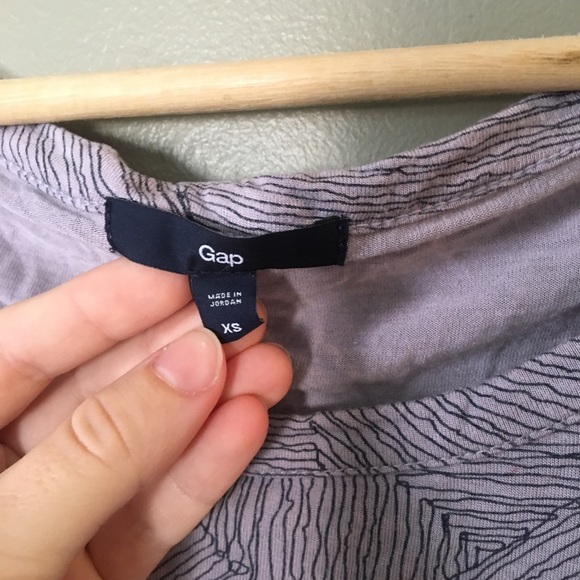 GAP Flowy Pleated Shoulder Tee - Picture 3 of 5